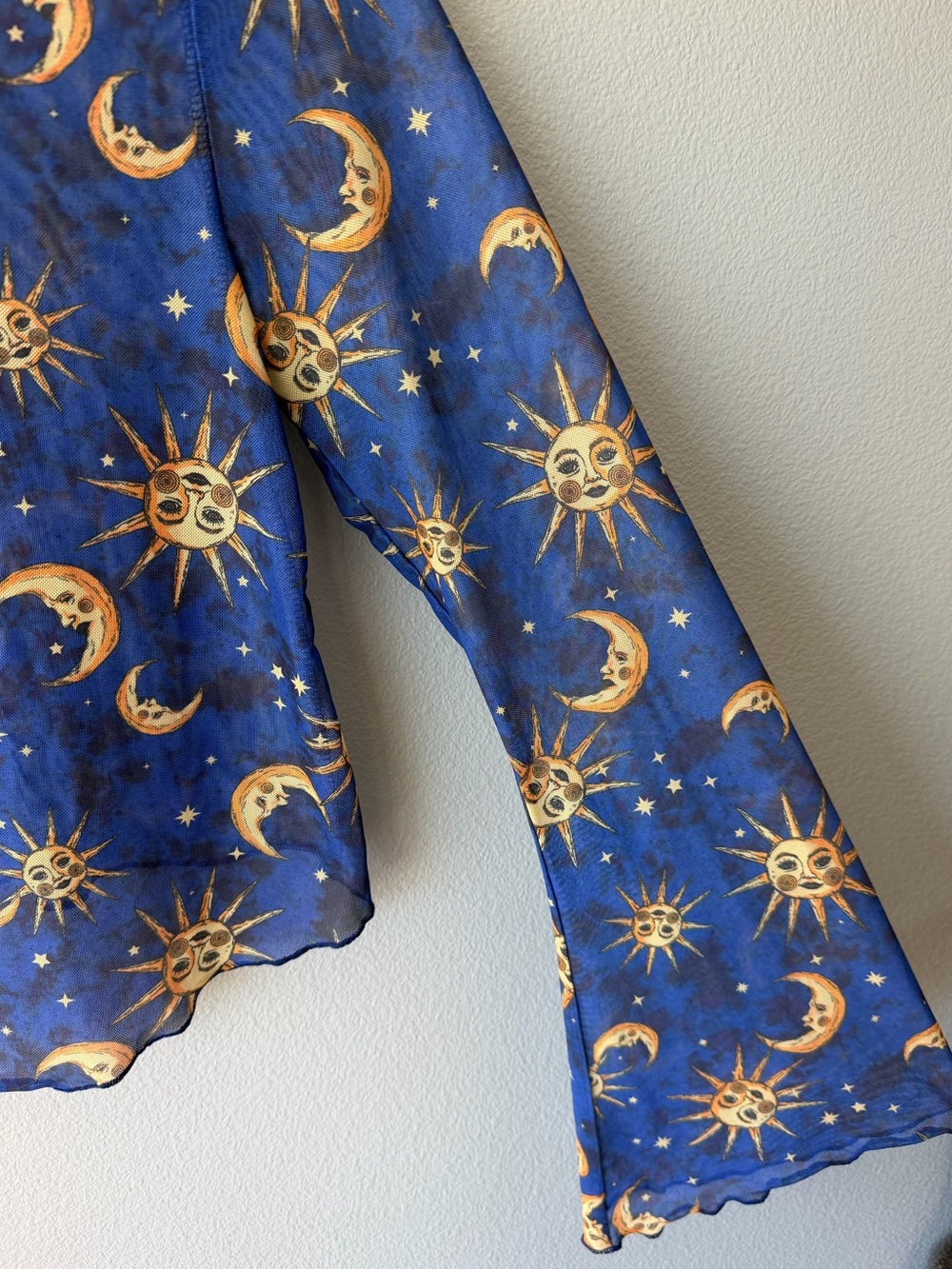Cosmic Aura celestial sun and moon print sheer mesh crop shrug Women’s sz M - Picture 3 of 5